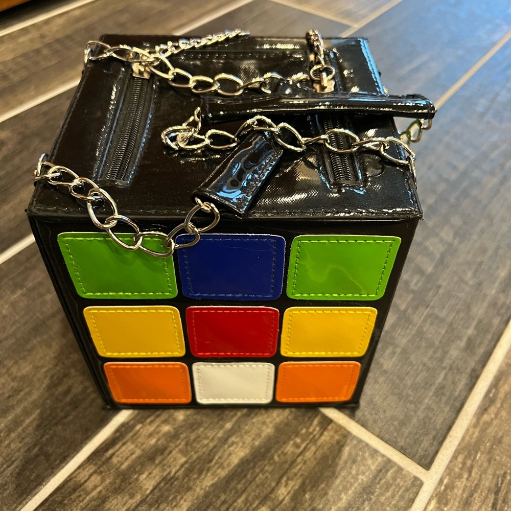 Purse - Picture 2 of 4
